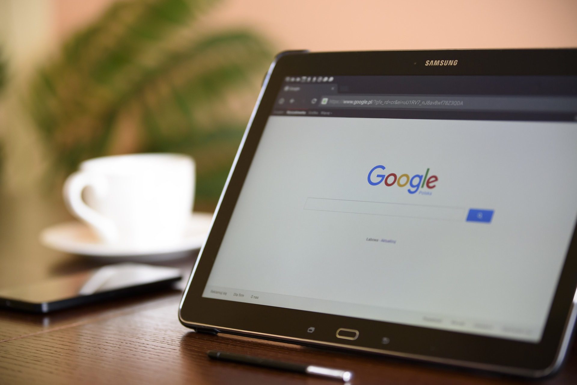 Google Rejects Alternatives to Cookie Tracking: Advertiser Q&A